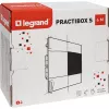 Пластиковый щиток на  6 модулей Legrand Practibox S для встраиваемого монтажа в твёрдые стены, цвет двери дымчатый